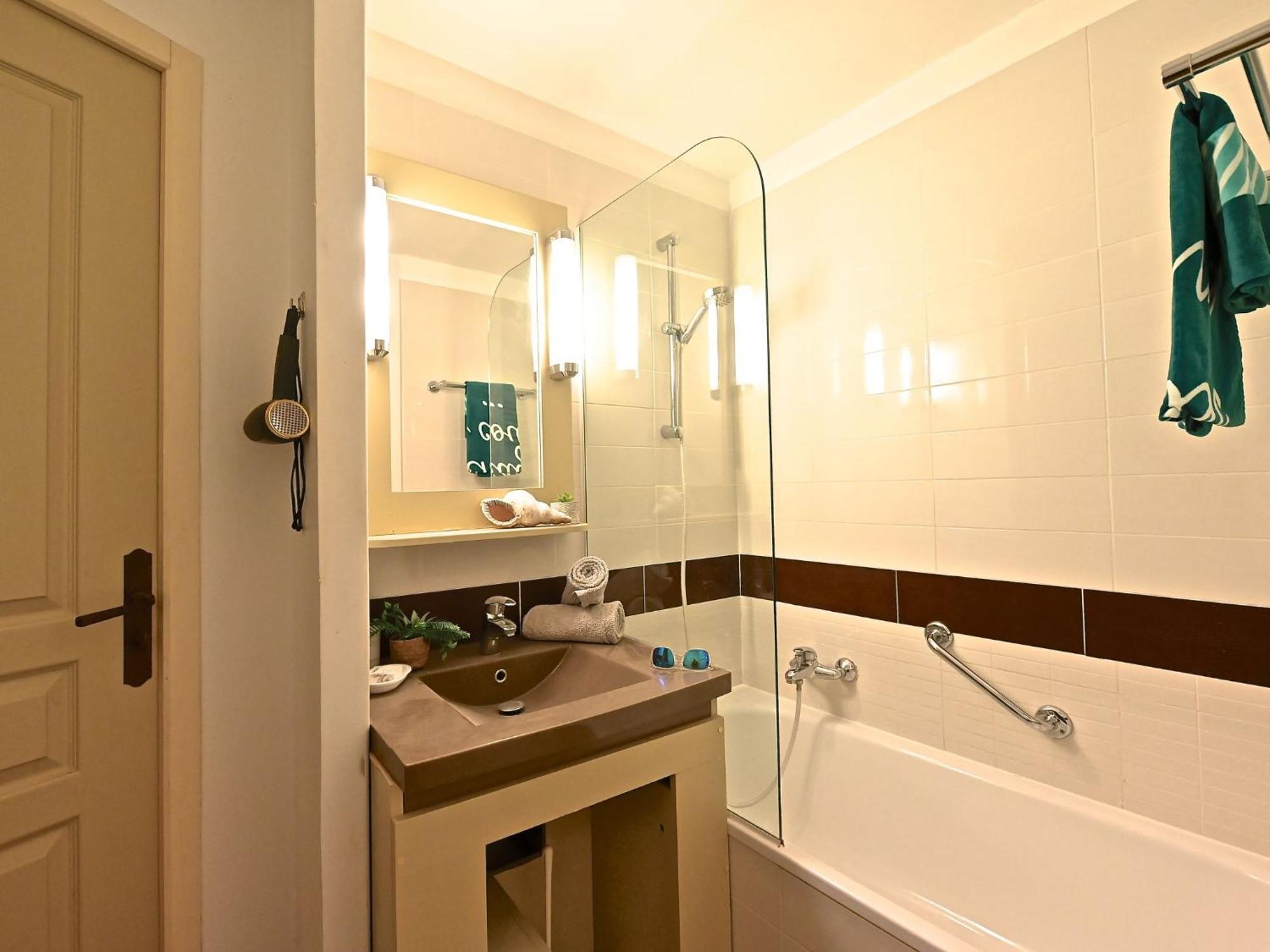Apartment Village Cap Esterel - L'Esquinade-20 By Interhome Saint-Raphaël Dış mekan fotoğraf